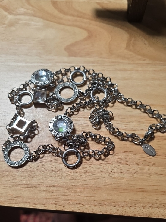 Guess Jewelry - GUESS Silver Tone Crystal Accent Circle Link Necklace